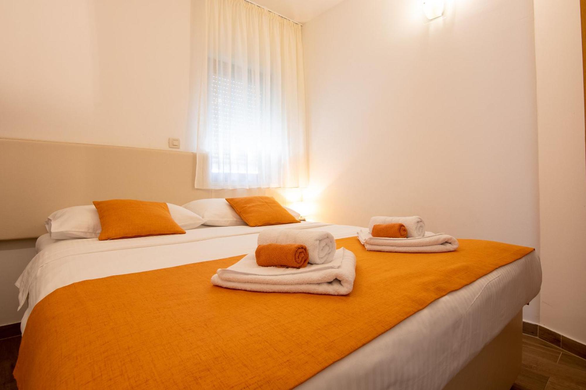 Apartment Lucija *